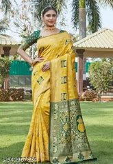 Golden Yellow & Bottle Green Jacquard Silk Saree – Traditional Kalash & Elephant Motif Pallu Festive Saree with Blouse Piece