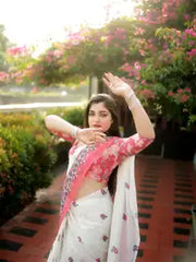 LuxeLine Pure Linen Designer Print Saree