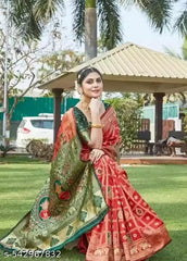 Red & Bottle Green Jacquard Silk Saree – Traditional Kalash & Elephant Motif Pallu Wedding Saree with Blouse Piece