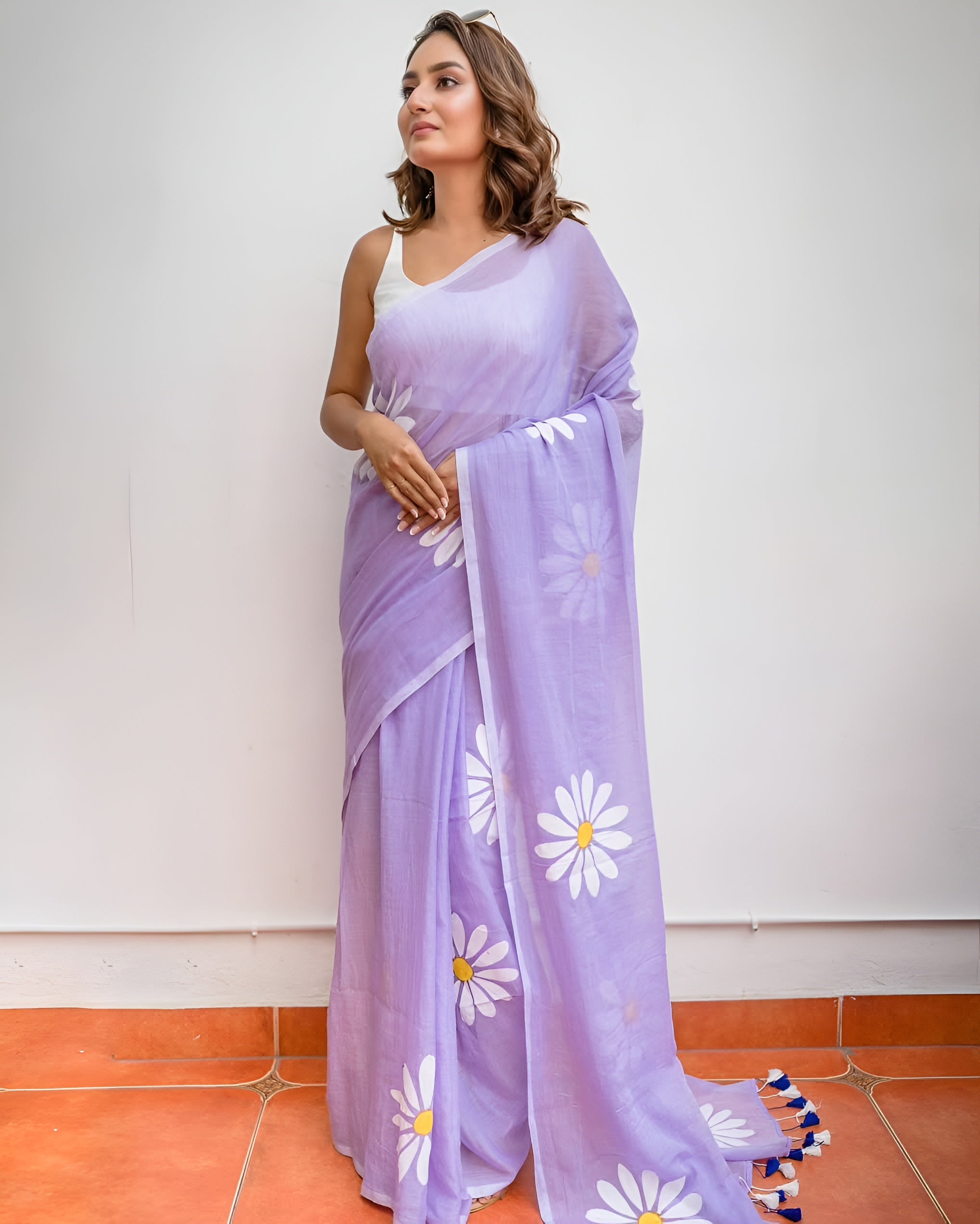 Women's Cotton Linen Blend Saree | Elegant Lavender Floral Daisy Hand-Painted Style Casual & Festive Sari with Unstitched Blouse Piece | Lightweight Party & Daily Wear (Light Purple)