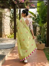 Emerald Check Cotton Saree – Floral Embroidery with Blouse Piece