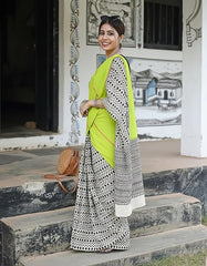Luxury Jacquard Saree with Modern Ethnic Touch