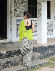 Luxury Jacquard Saree with Modern Ethnic Touch