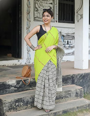 Luxury Jacquard Saree with Modern Ethnic Touch