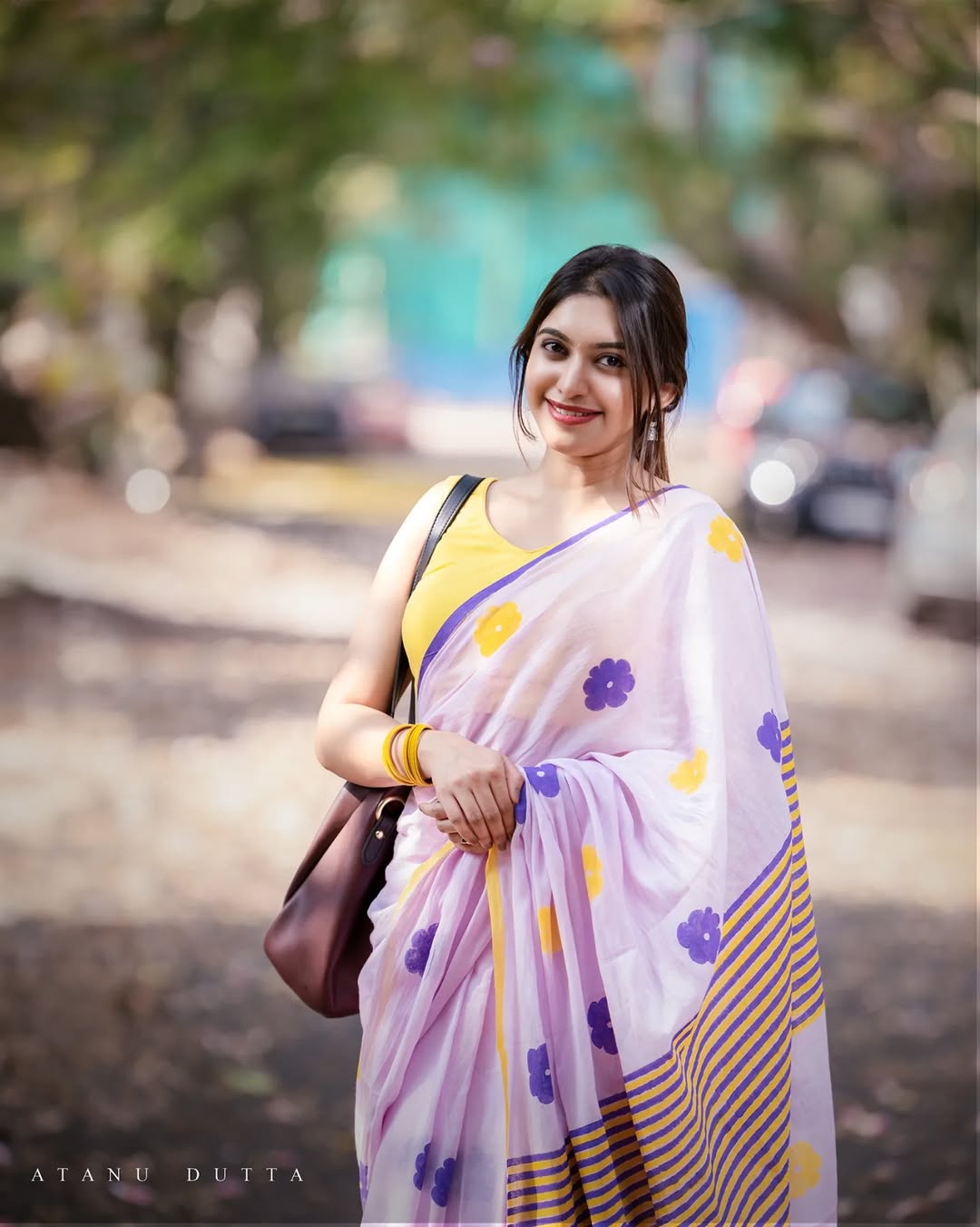 Women's Cotton Linen Blend Saree | Trendy Light Pink Floral Motif Print Casual Sari with Striped Pallu & Unstitched Blouse Piece | Lightweight Summer & Daily Wear (Baby Pink, Yellow & Purple)