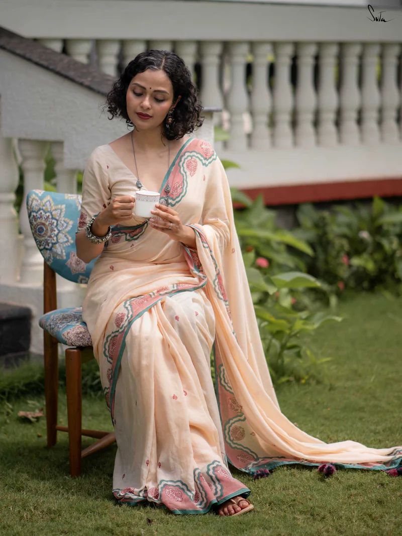 Women's Premium Linen Cotton Blend Saree | Elegant Cream Cream-White Traditional Block Border Printed Casual Sari with Unstitched Blouse Piece | Lightweight Daily Wear (Cream, Sea Green & Rose-Pink)